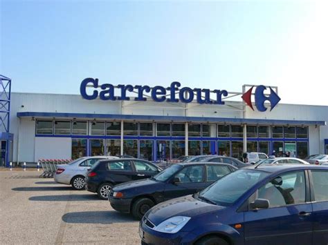 carrefour hypermarket