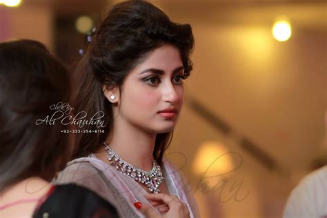 most popular pakistani actress sajal ali hd wallpaper of 2017 top hd