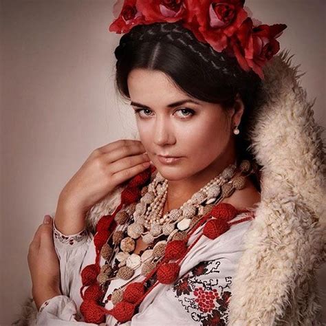 Traditional Ukrainian Crowns Ukrainian Beauty Folk Fashion