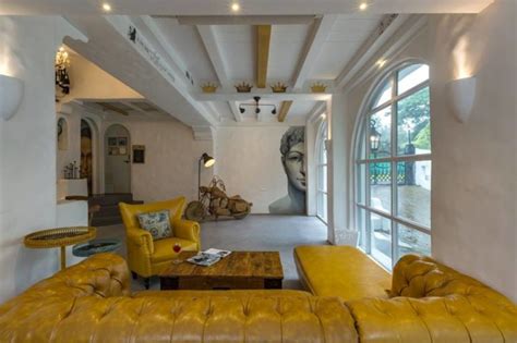 experience  comfort  luxury  casa blanca villa   hours   mumbai