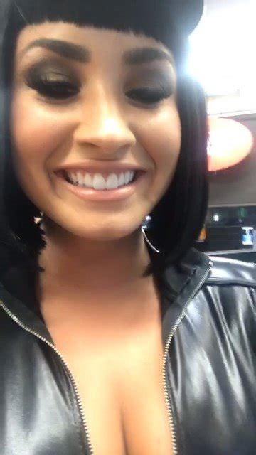 Demi Lovato Sexy 41 Pics S And Video Thefappening