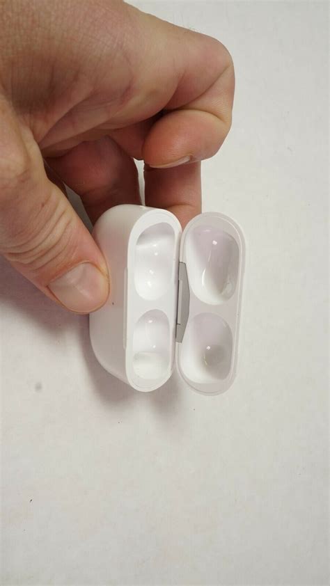 Genuine Apple Airpods Pro A2190 Replacement Charging Case Mwp22am A