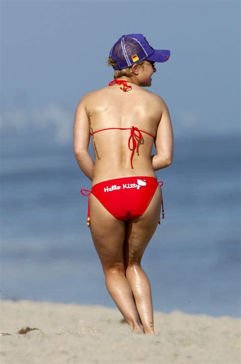 Hayden Panettiere In Red Hello Kitty Bikini On Beach In