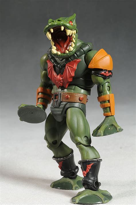 review and photos of motuc leech action figure by mattel