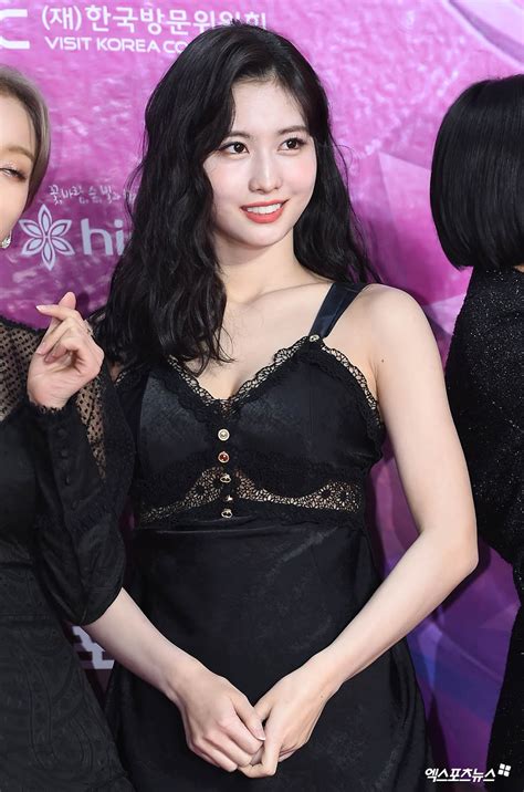 [pann] Knetz Were Gone Mad At Twice Momo S Stylish For Her
