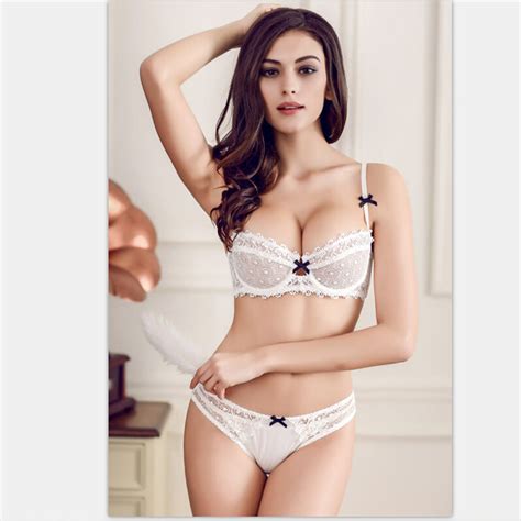 Sexy teans in lace