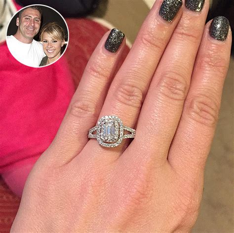 See Jodie Sweetin S Gorgeous Engagement Ring From Justin Hodak He Did