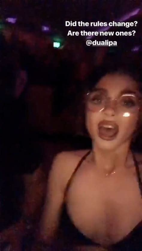Sarah Hyland Sexy 13 Pics S And Video Thefappening