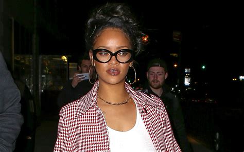Rihanna Has A Night Out In New York City Rihanna Just Jared