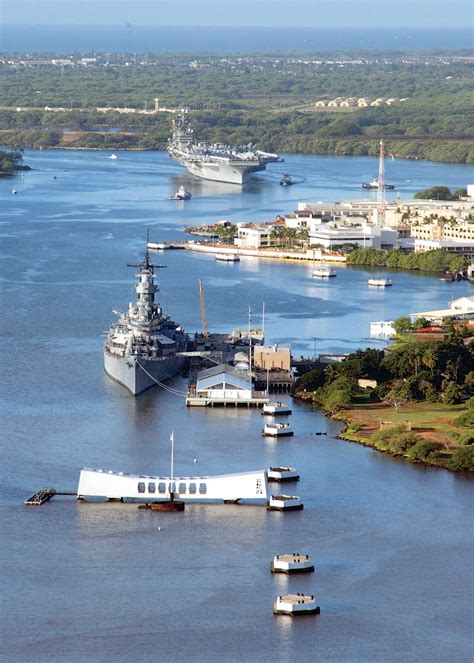 narrated boat   pearl harbor   offered    historic hawaii foundation