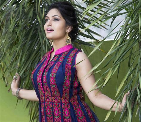Prayaga Martin Photos Malayalam Actress Latest Stills Download