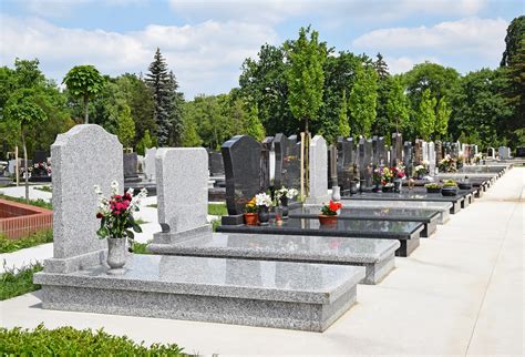gravestoneshq definitive guide  choosing  gravestone  headstone