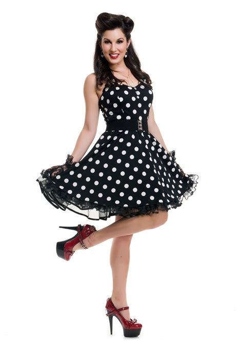 10 Stunning Pin Up Girl Outfit Ideas 2022