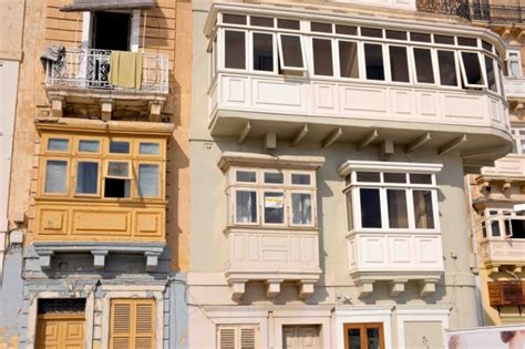 malta  airbnb top   accommodation