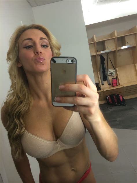 Charlotte Flair Nude Photos Leaked Online Scandal Planet