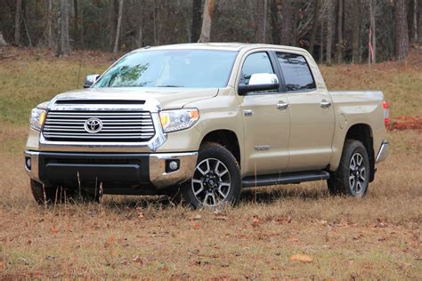 toyota tundra limited crewmax trd   fully equipped   rugged lifestyle