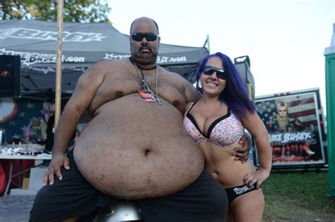 why do sexy women date fat guys have you ever seen a fat