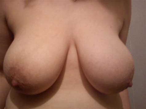 rate my wifes saggy tit
