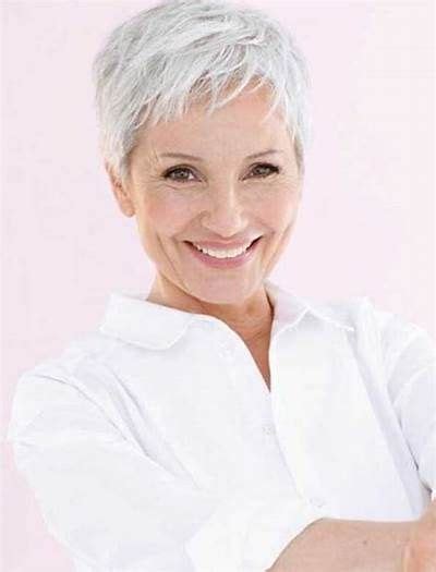 Long Pixie Hairstyles Mom Hairstyles Short Pixie Haircuts Short