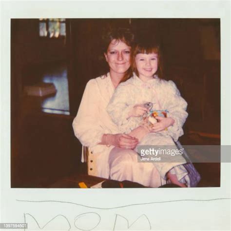 Vintage Mother Daughter Photos And Premium High Res Pictures Getty Images