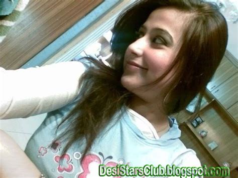 hot pic hpt girl desigirl desi model girl anushka richa gangopadhyay zarine khan romanian girls