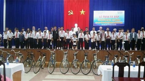 bikes donated  poor children  da nang