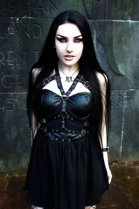 gothicandamazing goth beauty goth women gothic fashion