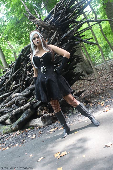 confessions of a cosplay girl the violet vixen corset dress review