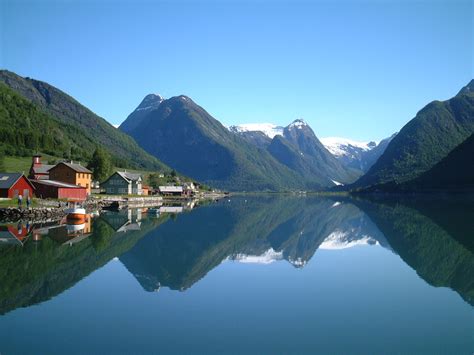 travel norway  holiday season  wow style