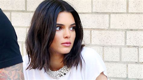 kendall jenner s stalker arrested but she s still in ‘panic hollywood life