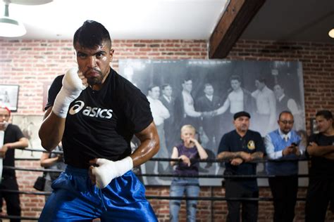 victor ortiz vs josesito lopez photos and quotes from the