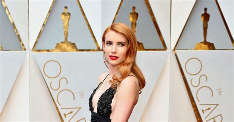 Oscars 2017 Dresses Sleeves Sparkles And Surprises Emma Roberts