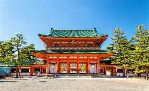guide  heian shrine  kyoto japan machiya magazine  blog