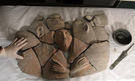 rare clay sarcophagus   israel  seti  scarab seal ring