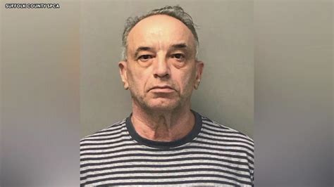 convicted level 2 sex offender in suffolk county new york accused of