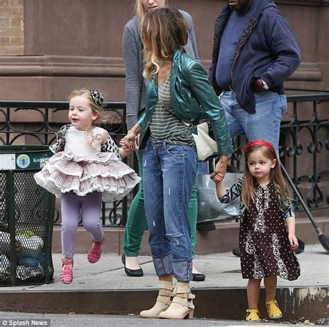 Sarah Jessica Parker Says Her Twins Pick Out Their Own