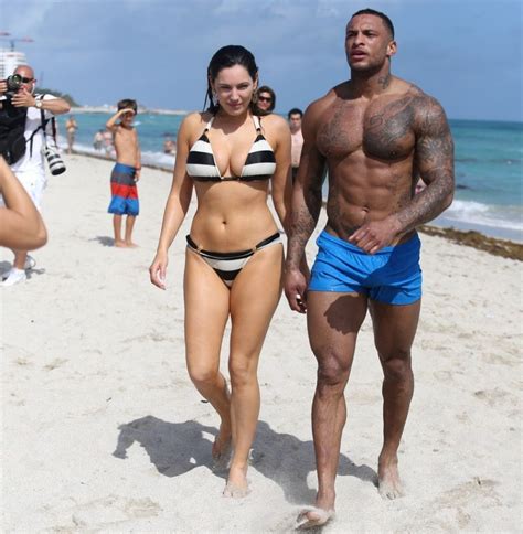 Kelly Brook Bikini Candids Miami Beach February 2014