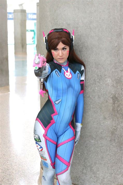D Va Cosplay By Jen Takeda Overwatch Know Your Meme