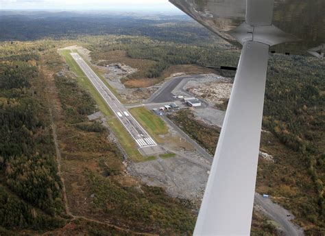 airport gullknapp aerial center