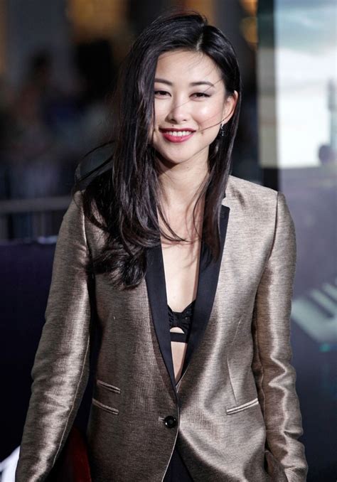 15 Hot Photos Of Chinese Actress Zhu Zhu Spicy Bikini