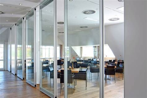 modernfold operable partitions acousti clear® acoustical glass wall