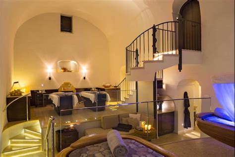 luxurious spa suites   world