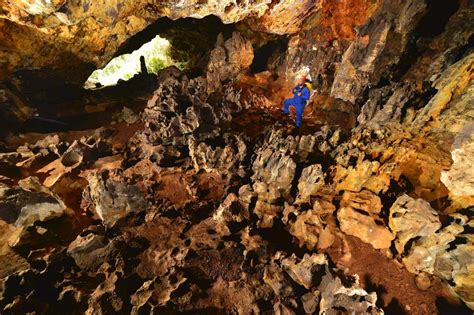 bat guano   sculpting caves  brazil  thousands  years