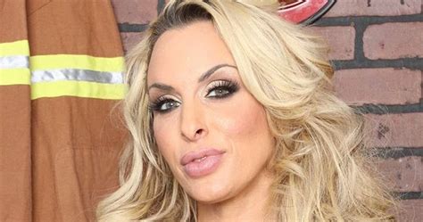 holly halston biography ratedbiography