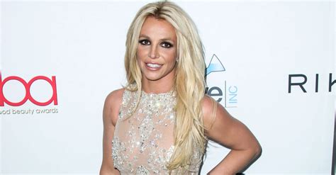 Britney Spears Does The Splits Like A Boss In Workout Video