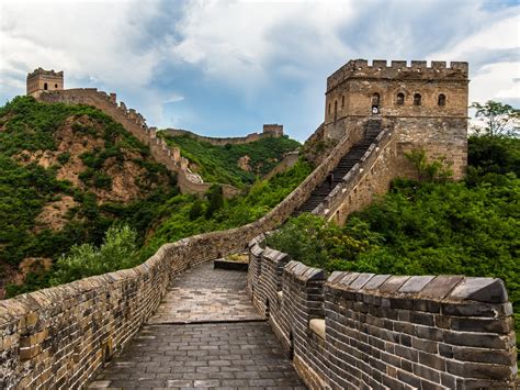 discovering  great wall  china   track