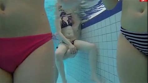 Hot Teen Underwater Scene