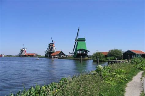 zaanse schans windmills netherlands    shot