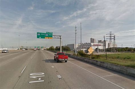 eastbound interstate  closed  weekend houston chronicle