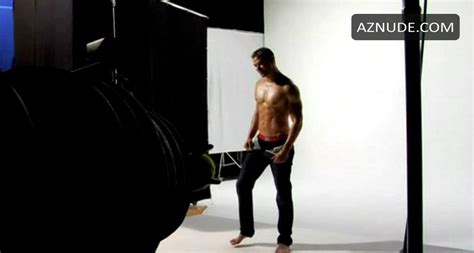 Kellan Lutz Nude And Sexy Photo Collection Aznude Men